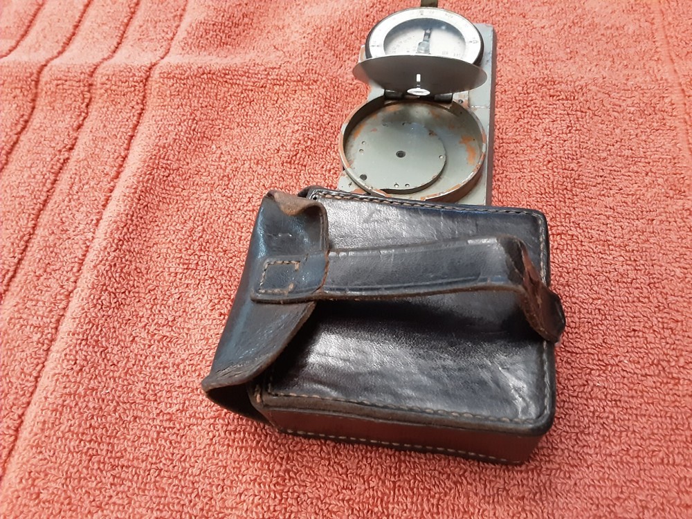 WWII RARE JAPANESE MILITARY COMPASS