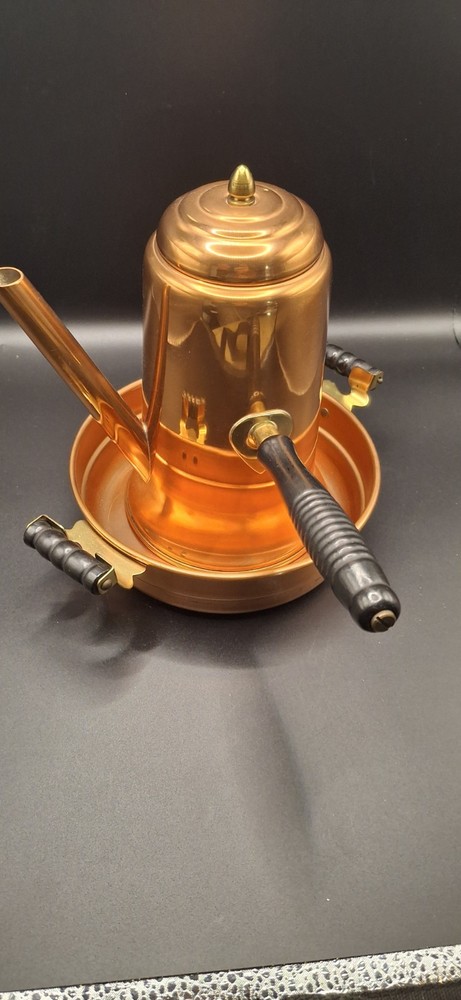 Coppercraft Guild Mass USA Tea Pot , Pan