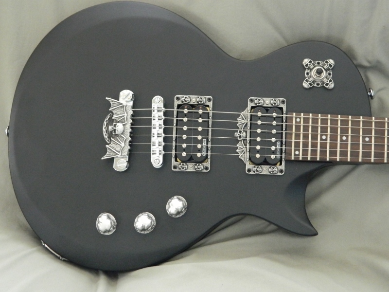 4 SKULL GUITAR KNOBS - HAND MADE SOLID METAL SPEED KNOBS 3 SKULLS PER KNOB