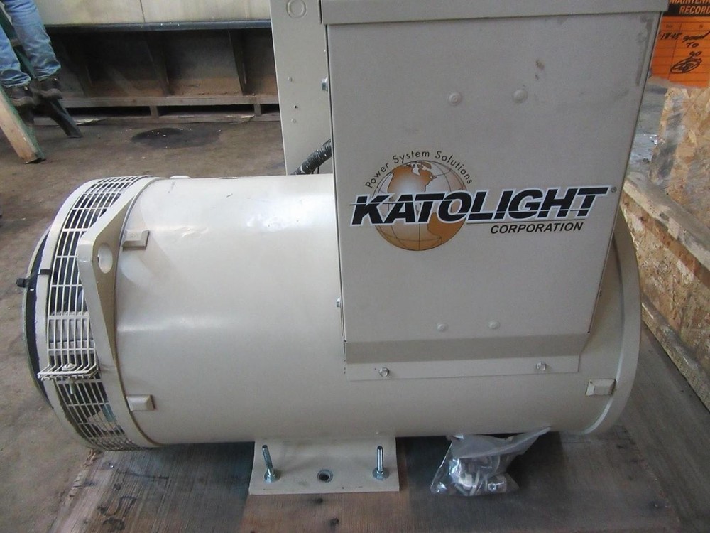85 KW KATOLIGHT GENERATOR HEAD SINGLE PHASE 3/11.5 GENERATOR CONTROLLER, BREAKER
