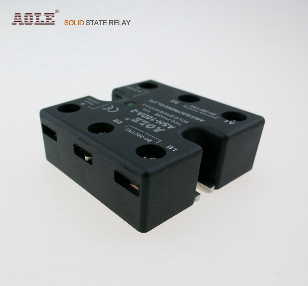 1pcs ASH-10DA-2 10A two-phase solid-state relay 4-32VDC controls 24-380VAC.