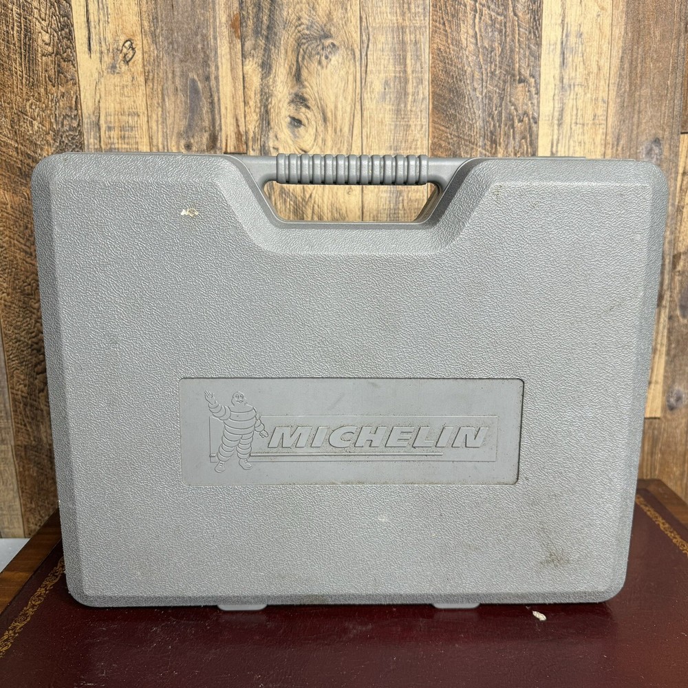 MICHELIN Emergency Roadside Kit - Incomplete