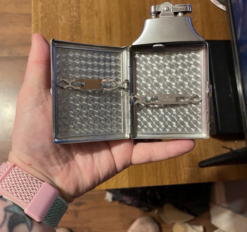 vintage Ronson Mastercase cigarette case and lighter. (untested)
