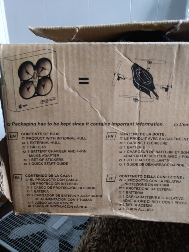 Parrot AR Drone The Flying Video Game NEEDS BATTERY