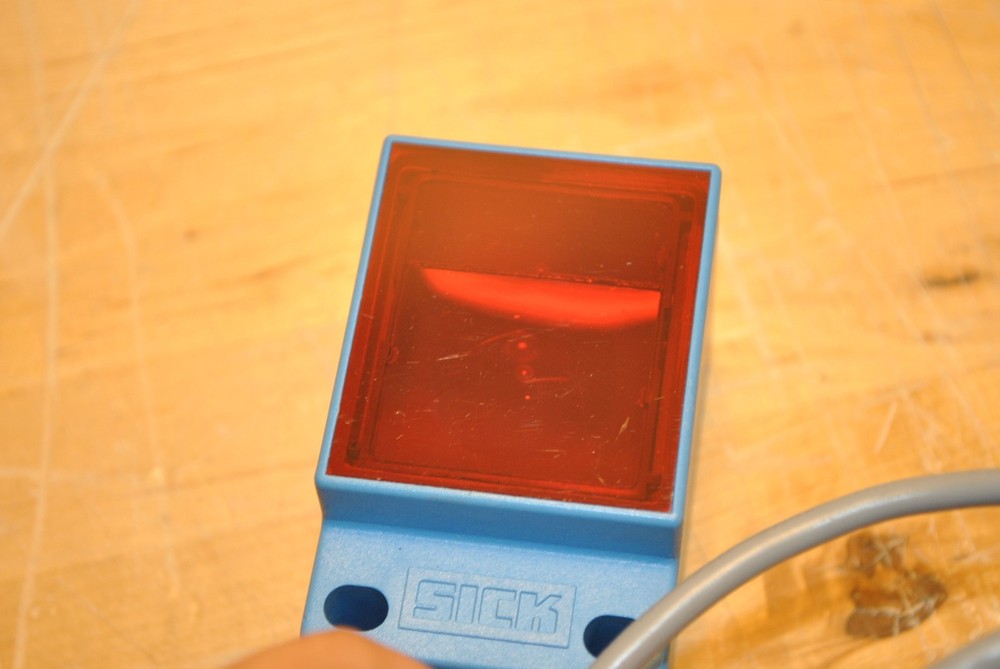 SICK WLR2100-M6361 Reflective Sensor Zone Control