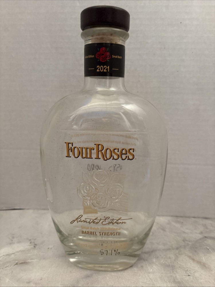 Four Roses Limited Edition Small Batch 2021  Bottle