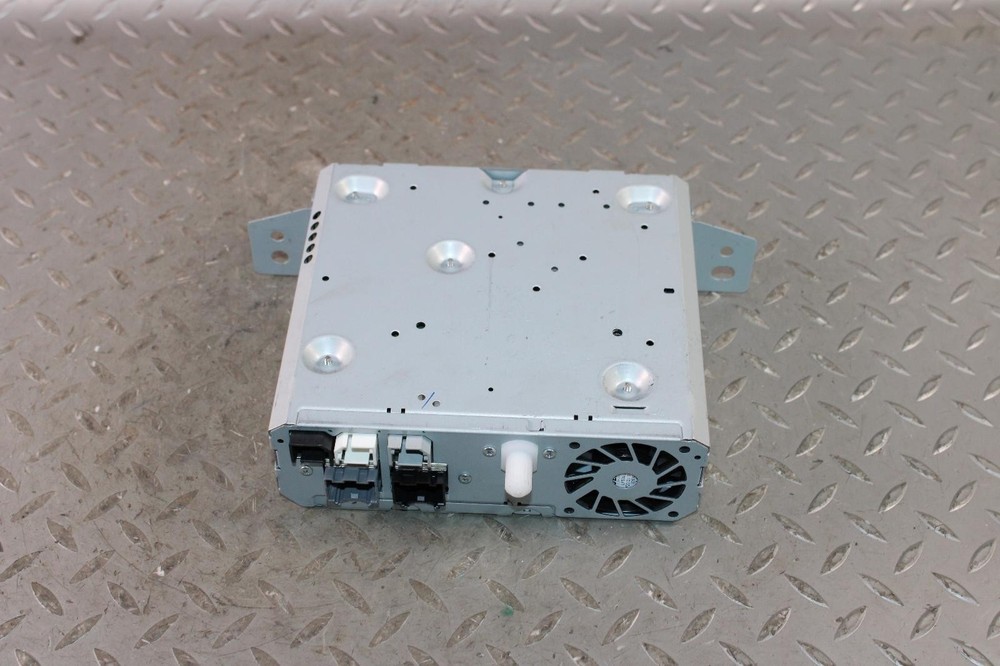 16-20 Escalade Electronic Audio DVD CD Disc Player Reader OEM Factory
