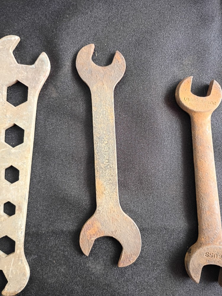 Antique Tools And Trunk 45 Items!!!!Inside !!