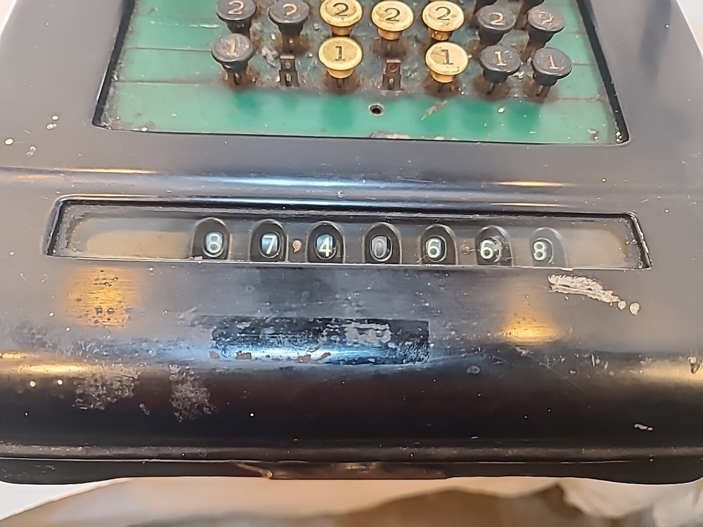 Vintage BURROUGHS ADDING MACHINE CALCULATOR HAND CRANK. No key - Untested - Rare