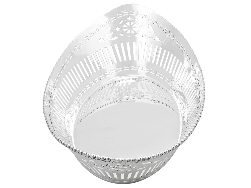 Sterling Silver Bread Dish - Antique George V (1911)