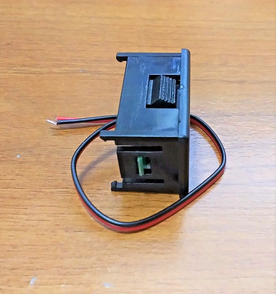BBT 2 Wire Blue LED 12 volt Snap-In 1-1/4" Volt Meter