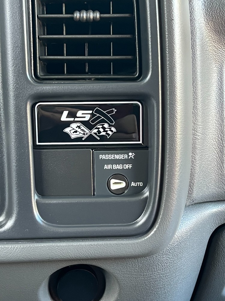 Silverado Dash emblem--LSx White/Black