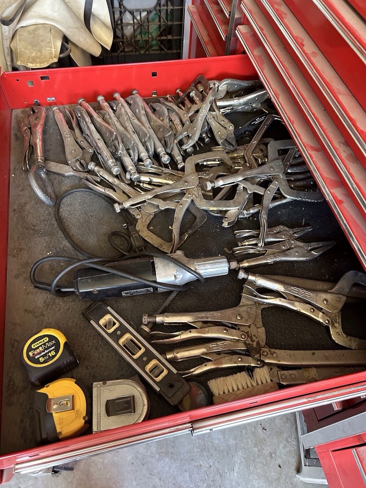 Snap on toolbox with tools, auto body￼