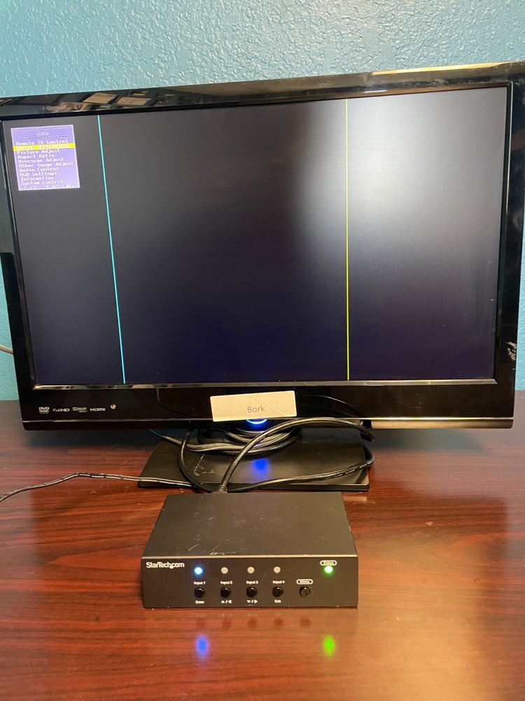 StarTech Multi-Input HDBase Over CAT5 Extender Switch and Scaler Bundle T & R