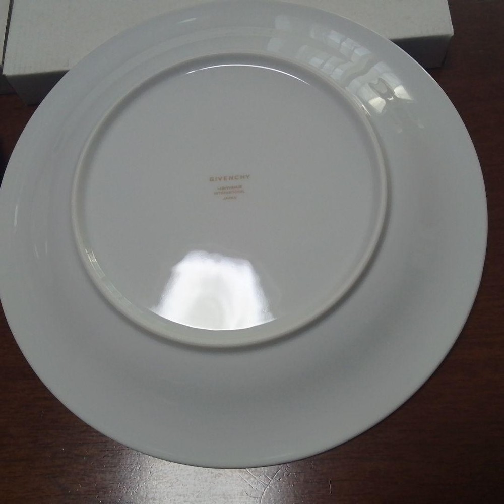 Givenchy Yamaka Plate 27cm Pair Set