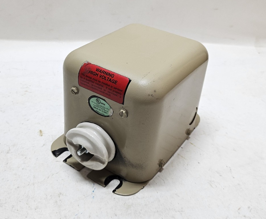 DONGAN A06-SC2 120V  Interchangeable Ignition Transformer (Used)