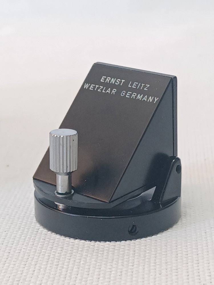 Ernst Leitz Right Angle Micrscope Projector with Box