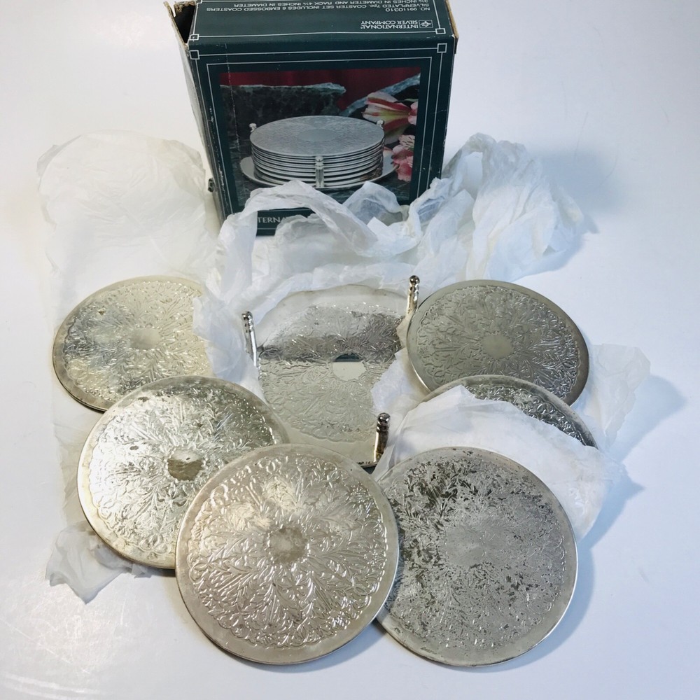 1992 Internatl. Silver Co Silverplated 7 pc COASTER SET-6 Embossed Coasters+Rack