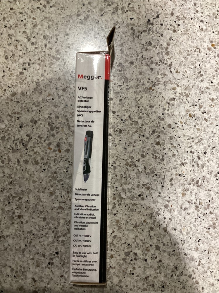 Megger VF5 - AC Voltage Detector with Flashlight