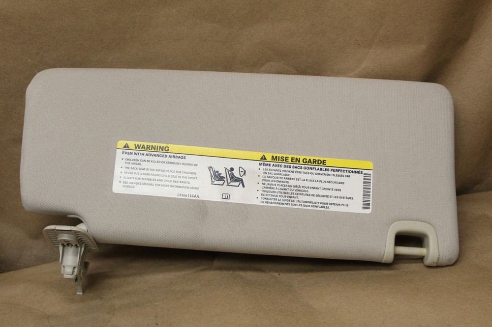 2015 - 2017 CHRYSLER 200 SUN VISOR SUN VISOR OEM PAIR