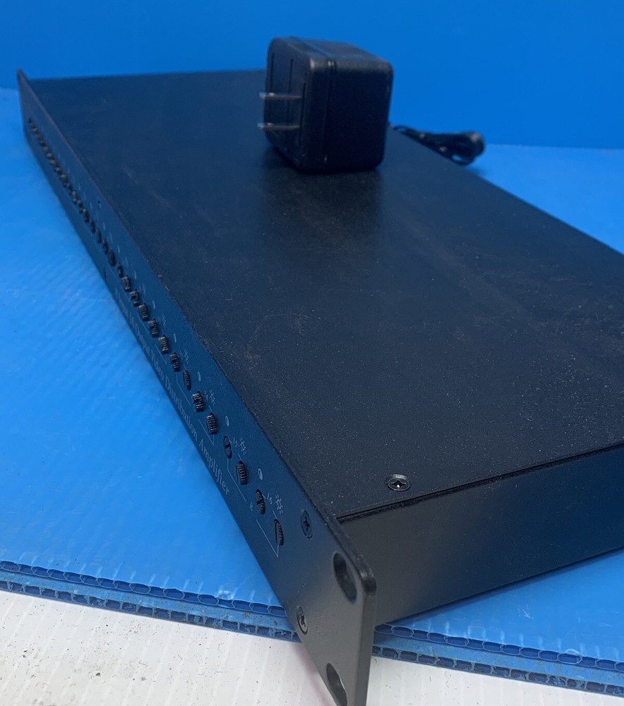 8 Input 16 Output Video Distribution Amplifier