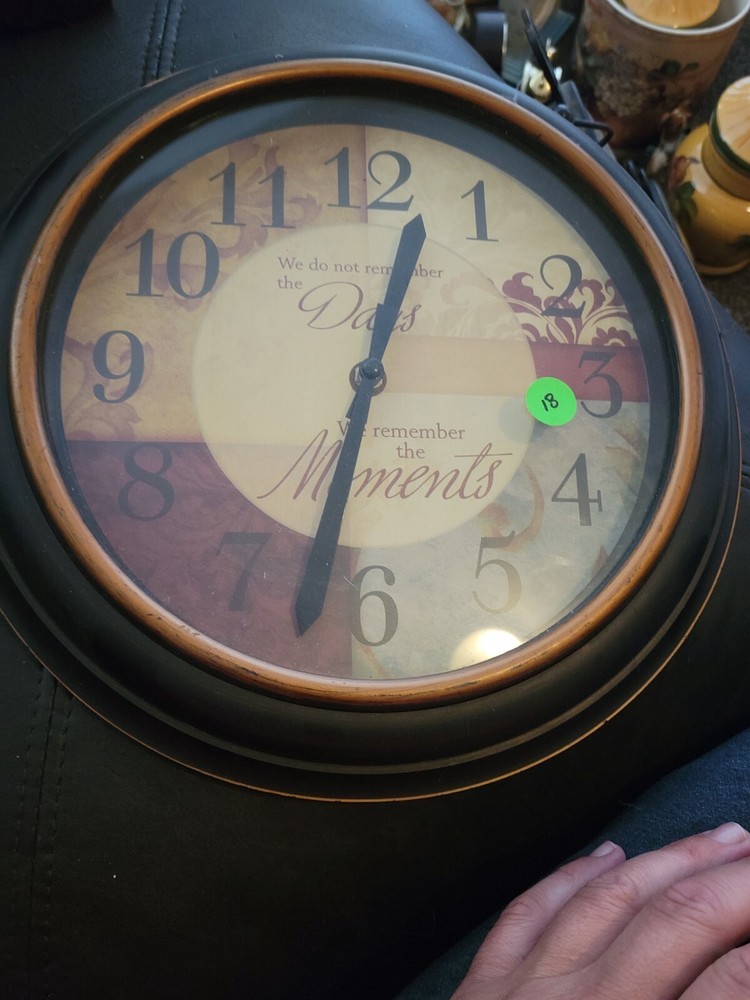 Hanging Vintage looking clock
