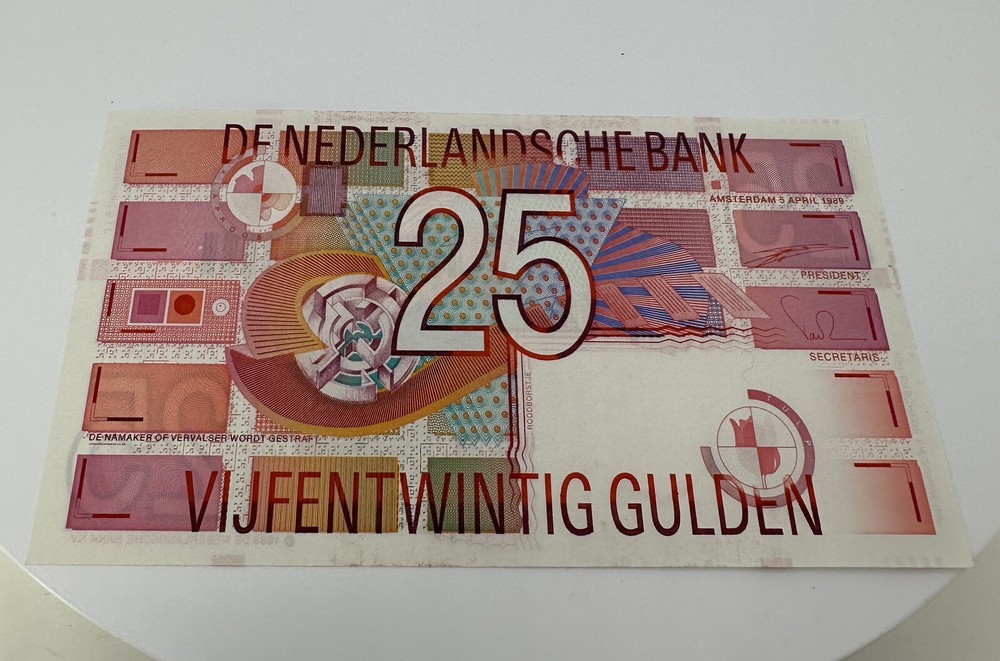 1989 Netherlands 25 Gulden p100 UNC