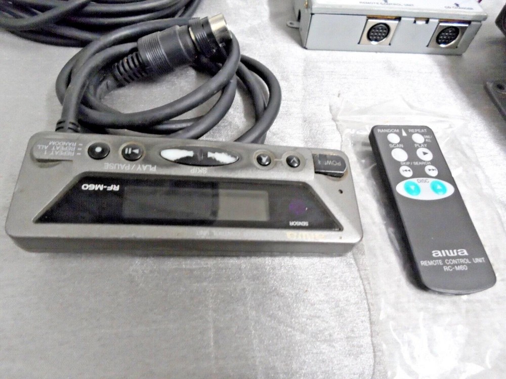 AIWA ADC-M60 6-CD changer system RF-M60 plus Modulator CD changer Control unit