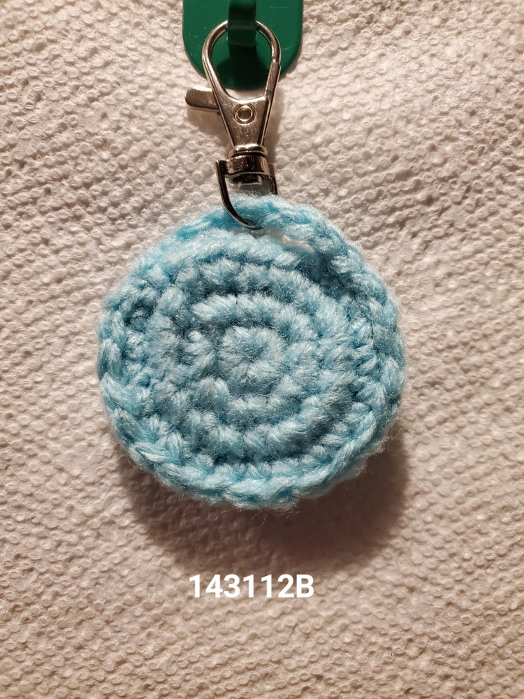 Handmade Crochet Clip-on Quarter Keeper - Round
