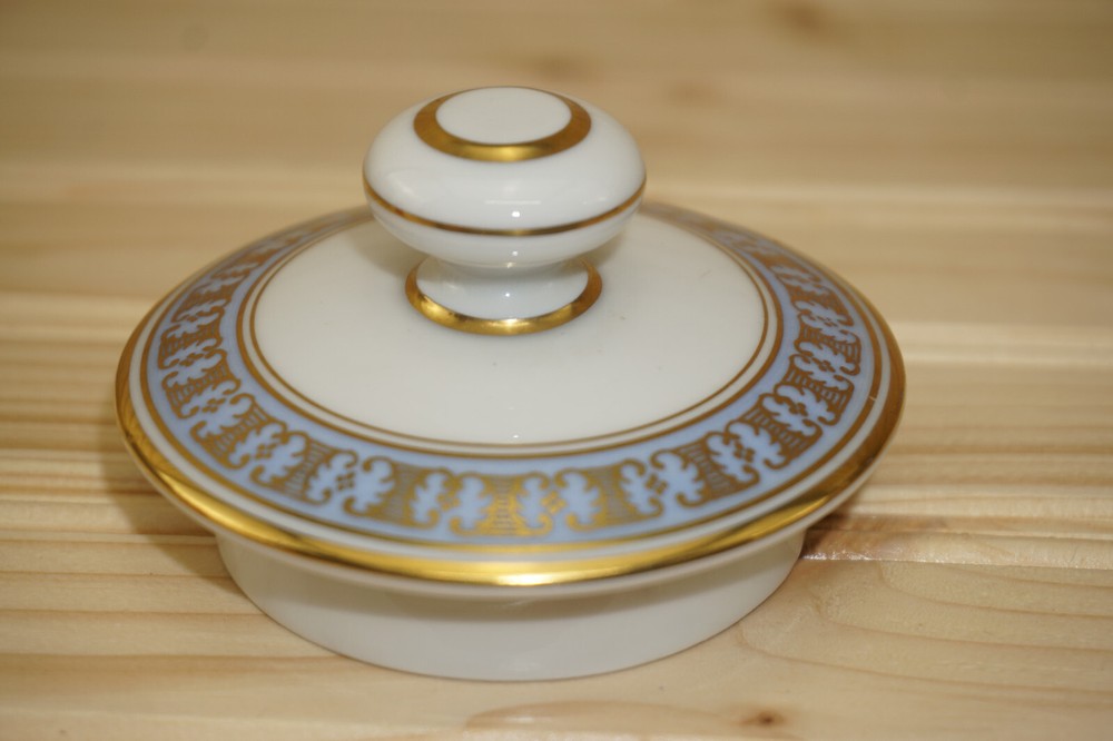 Thomas 1-106  Lid for Tea Pot? , LID ONLY     (B4)