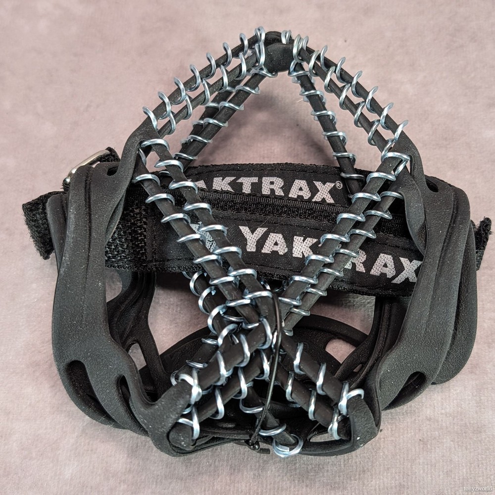 Yaktrax Pro Traction Cleats for Snow & Ice Size Medium Open Box