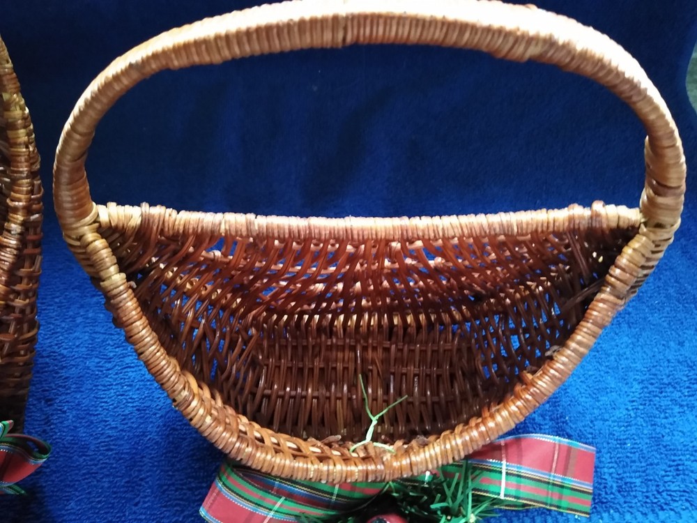 Set of 2 Woven Wicker Wall Baskets