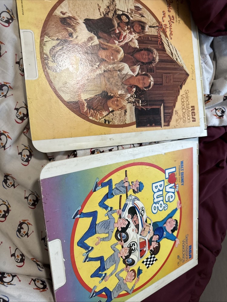 32 Collectible RCA Videodiscs