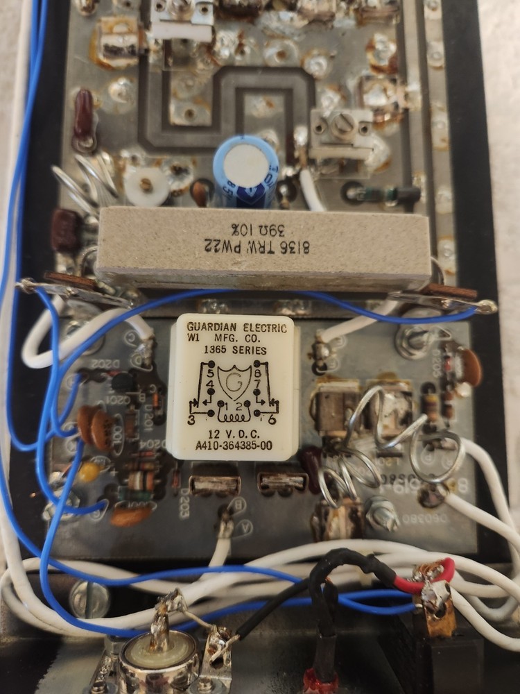 Heathkit Model VL-1180 2 Meter Linear Amplifier Amp. Nice Condition.