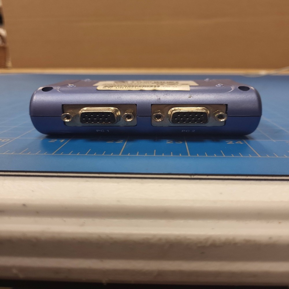 TRENDnet TK-207 KVM Switch 2 Port VGA USB Console Control Computer PC Server