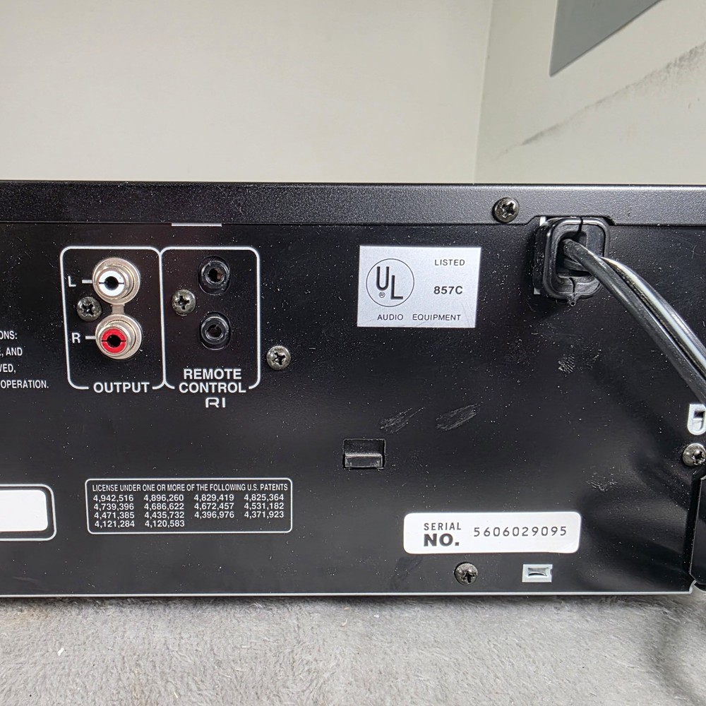 Vintage Onkyo DX-C330 6 CD Disc Changer Tested