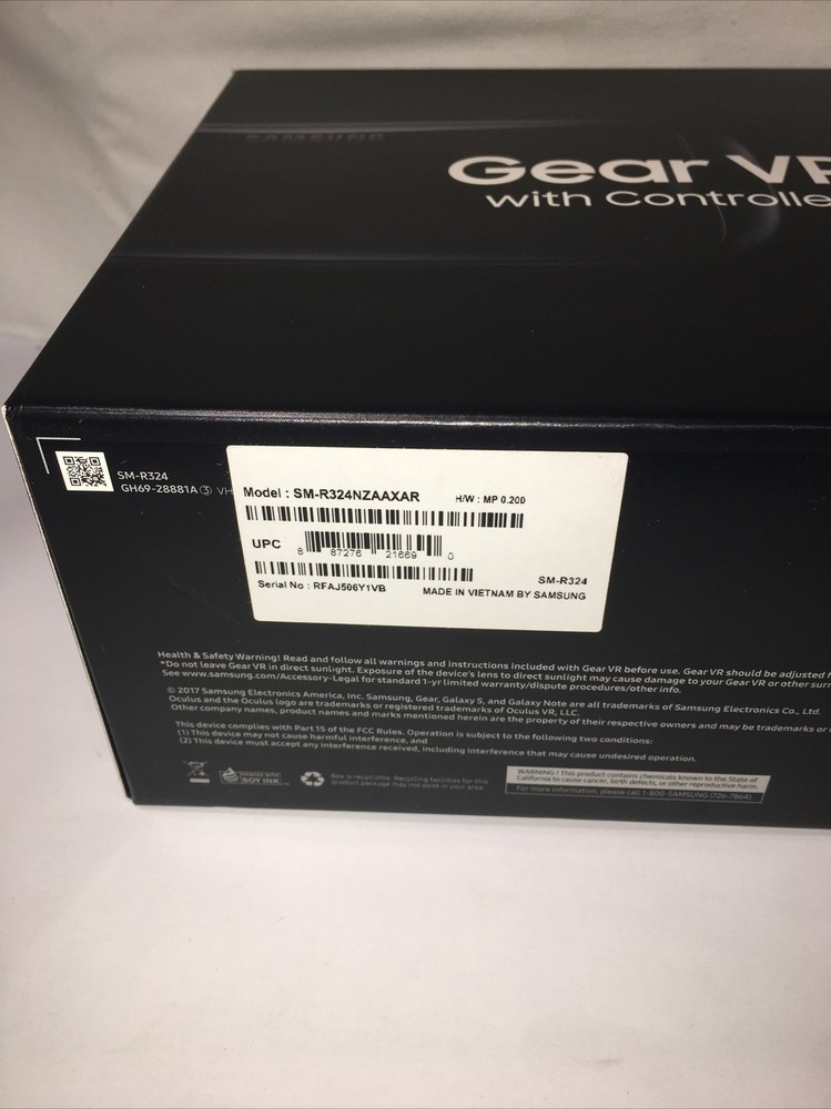 Samsung Gear VR Powered Oculus VR Headset w/Controller SM-R324