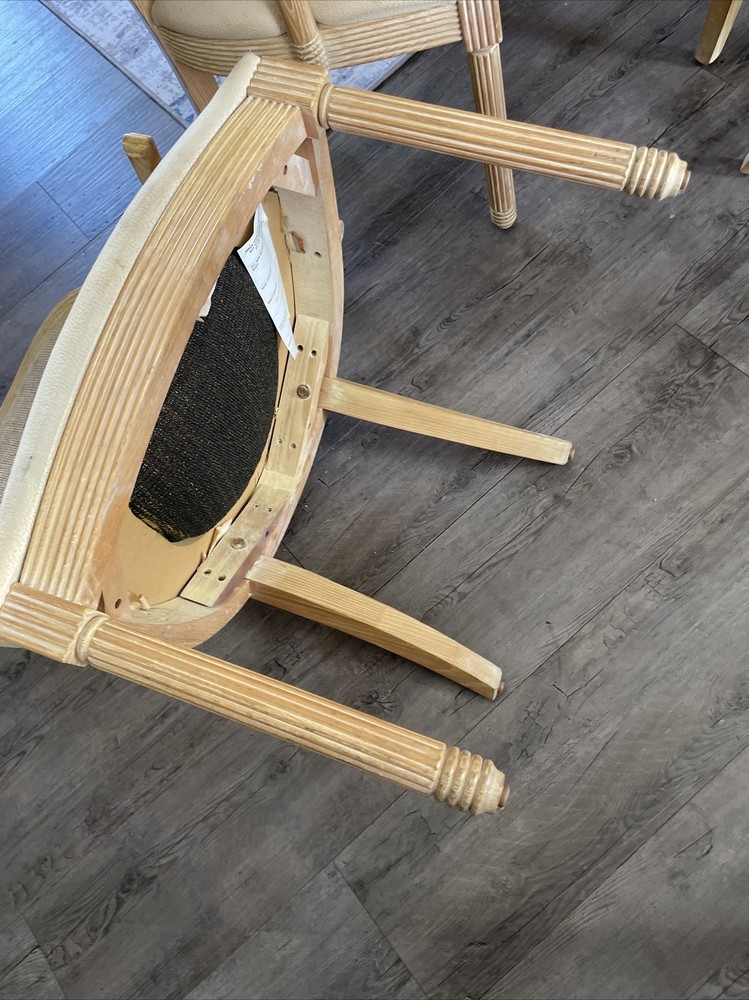 ** LOCAL PICK UP ONLY**JAY SPECTRE Chair Lot