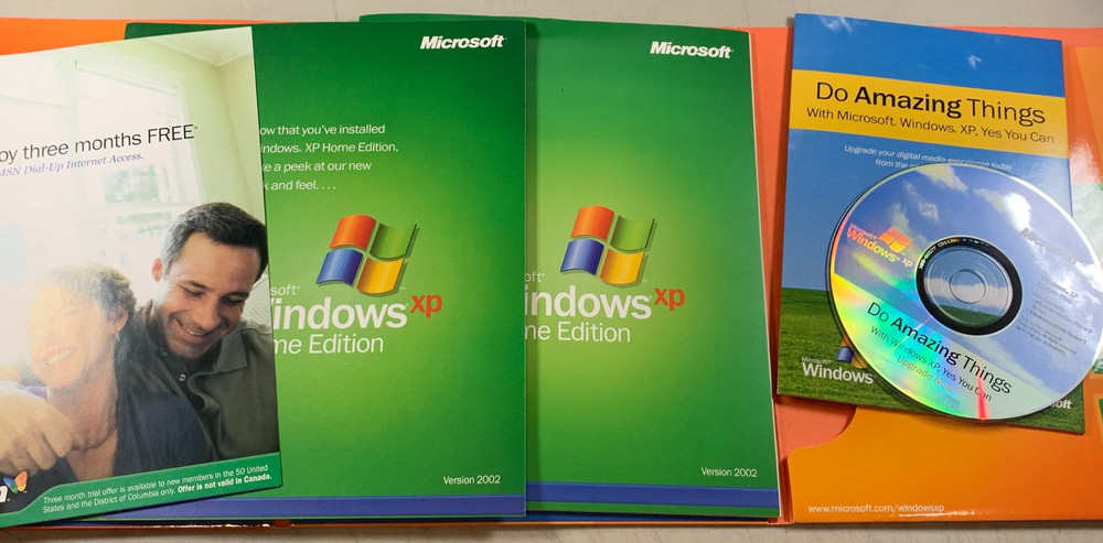 Microsoft Windows XP Home Edition Upgrade Version 2002 w CD & Product Key No Box