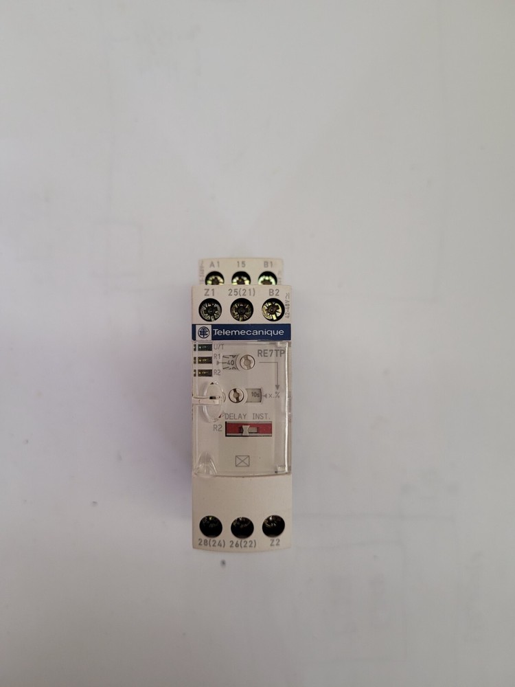 TELEMECANIQUE RE7TP13BU TIME DELAY TIMER