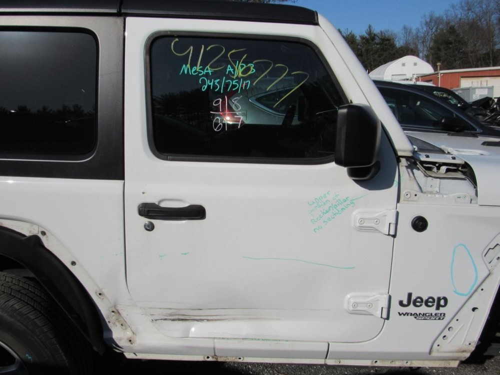 TJ 2019 Glove Box 1031423