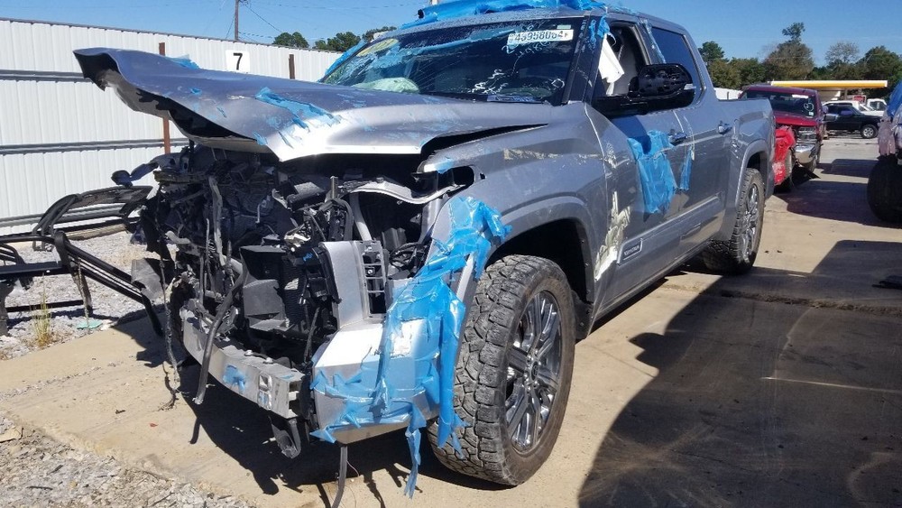 23 TOYOTA TUNDRA DASH CAM RECORDER