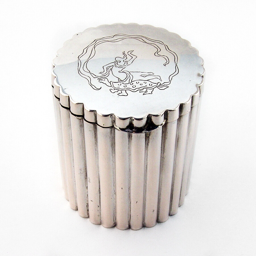 Italian Fluted Box Gilt Interior Miracoli 800 Standard Silver
