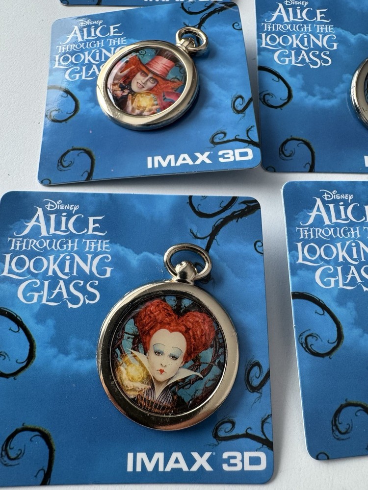 Disney Alice Through The Looking Glass