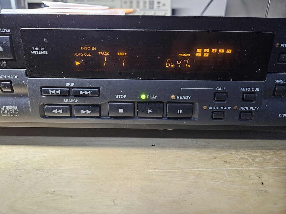 TASCAM CD-450 Professional Studio CD Player (as is)(S18)