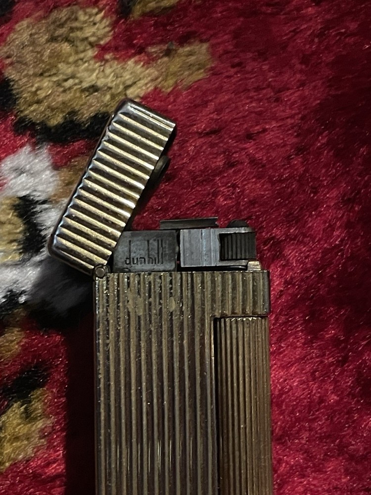 Vintage dunhill rollalite petrol small version