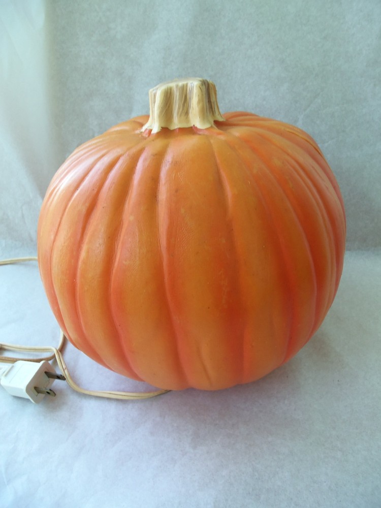 Halloween Pumpkin Jack O Lantern Lights Up! 10" TALL! PLASTIC!