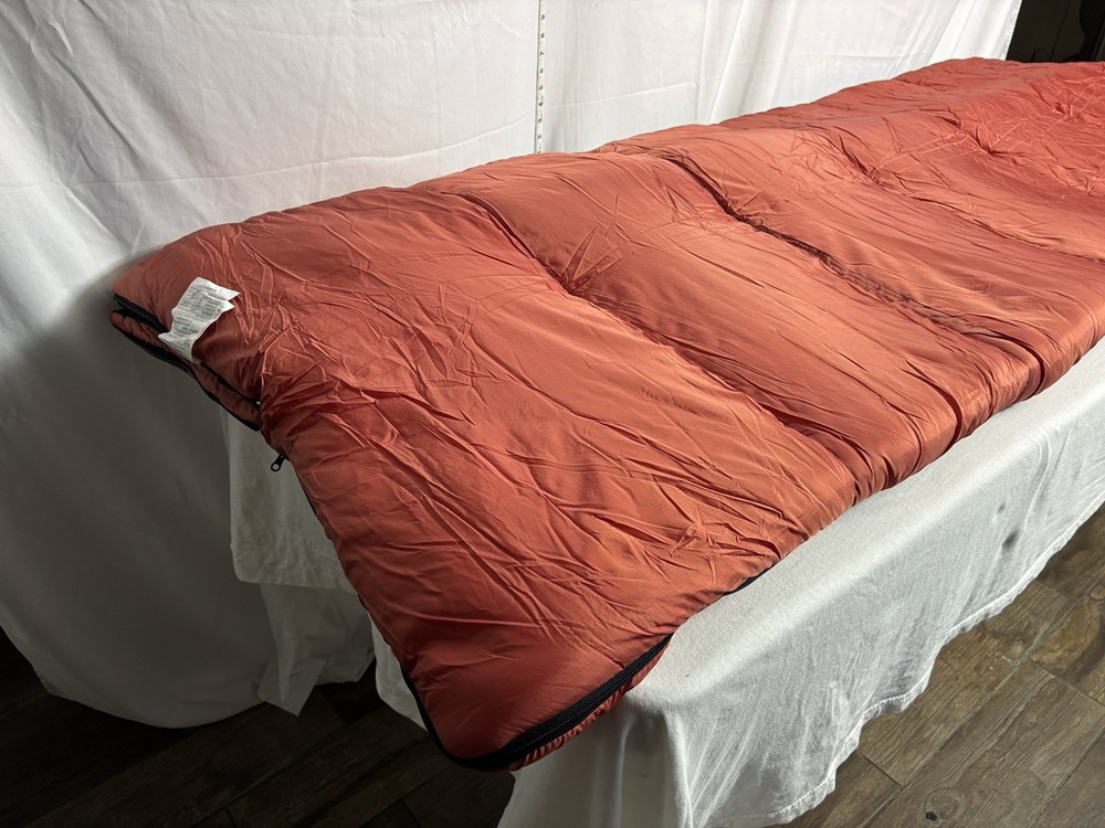 Eddie Bauer Sleeping bag - 33x80