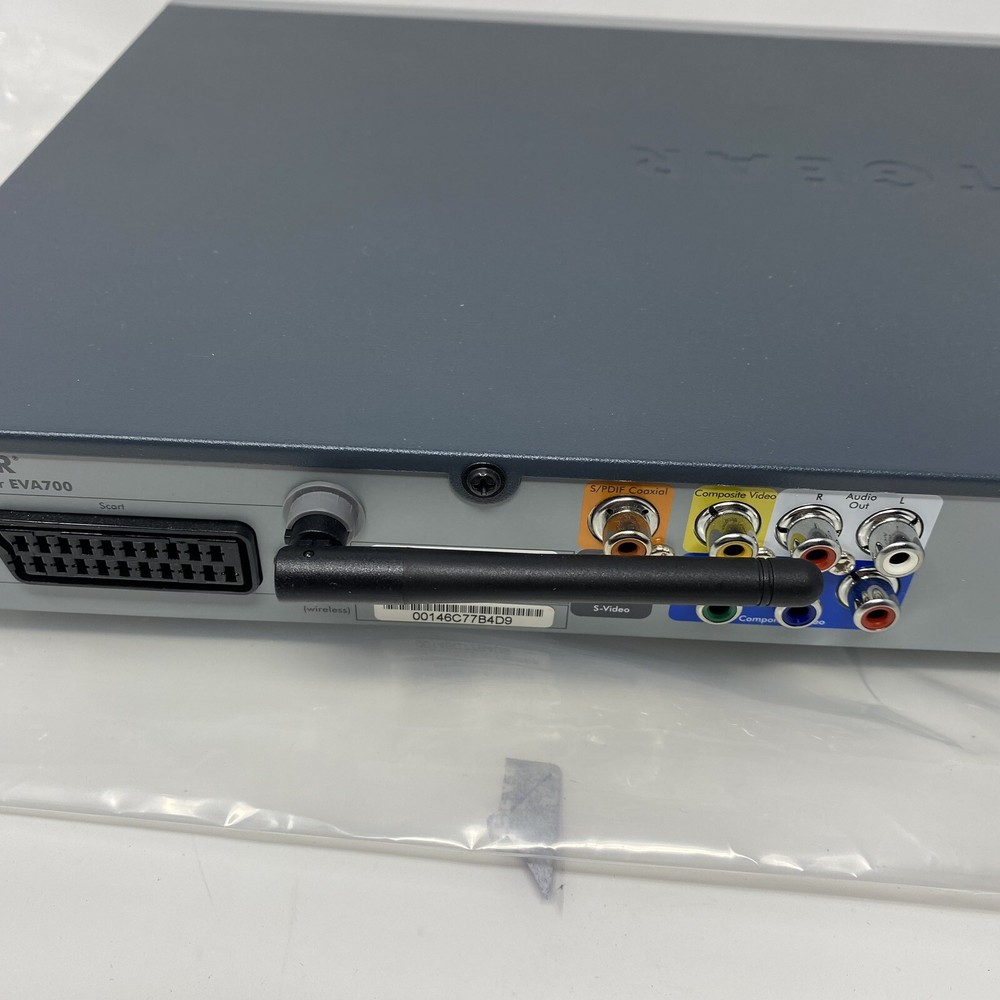 Netgear Model EVA700 Entertainer Network Media Streamer