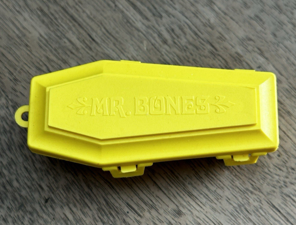 Vintage MR BONES Empty FLEER Yellow Plastic Candy Container COFFIN/CASKET
